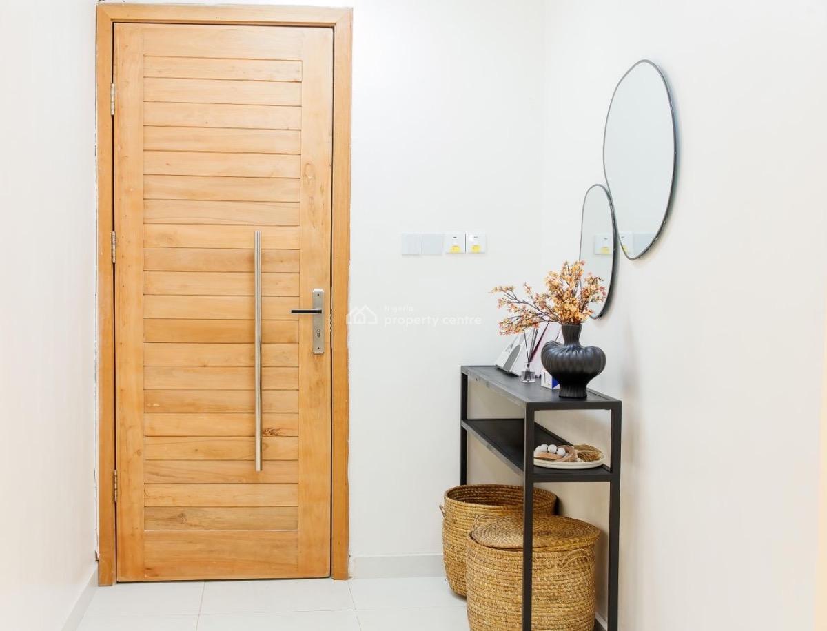 Luxury 3 Bedrooms Apartment with Great Amenities, Maryland, Lagos, Flat / Apartment Short Let