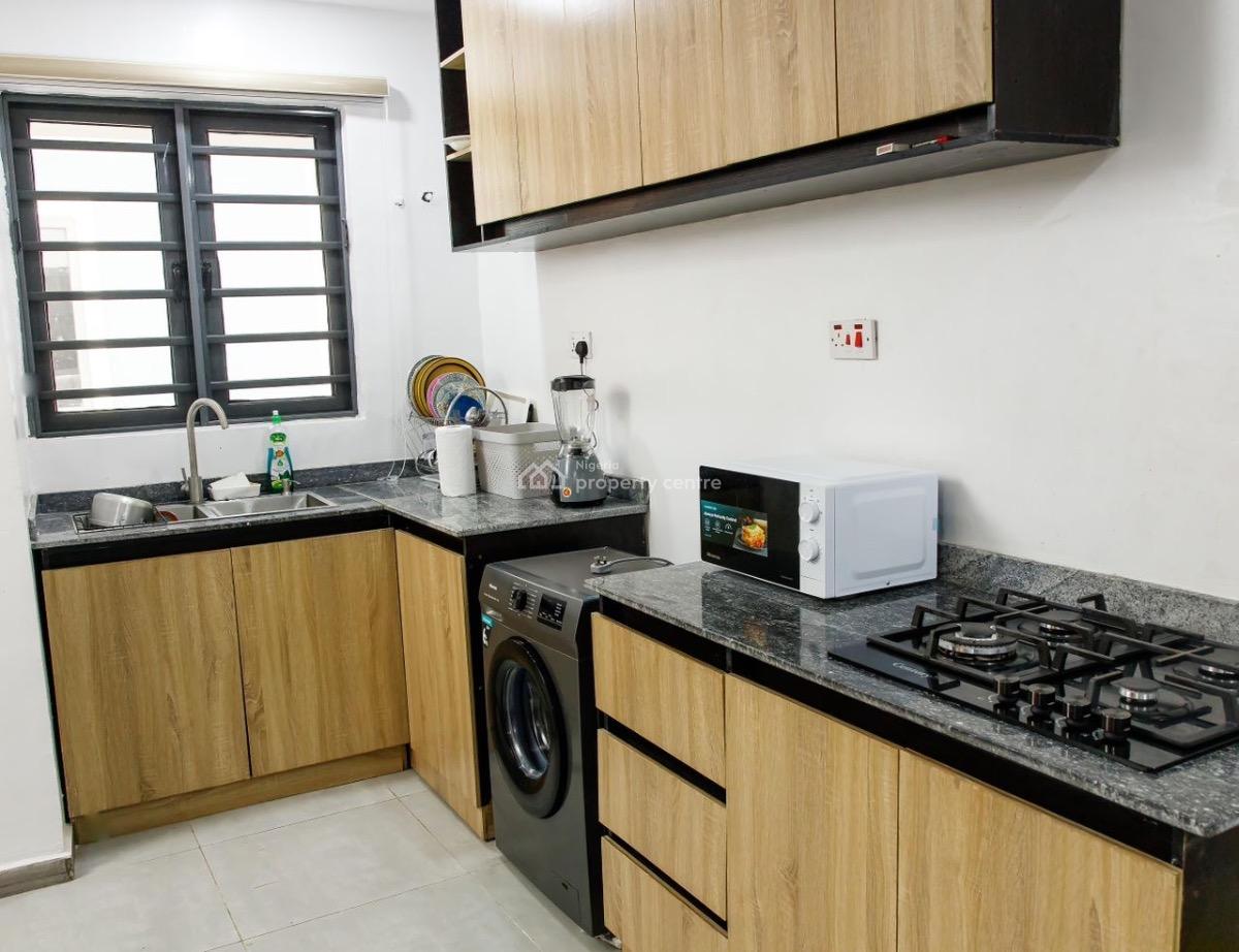 Luxury 3 Bedrooms Apartment with Great Amenities, Maryland, Lagos, Flat / Apartment Short Let