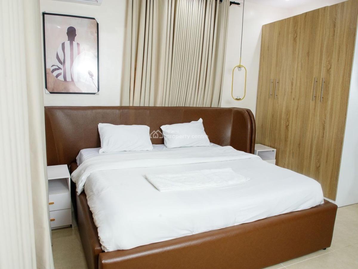 Luxury 3 Bedrooms Apartment with Great Amenities, Maryland, Lagos, Flat / Apartment Short Let