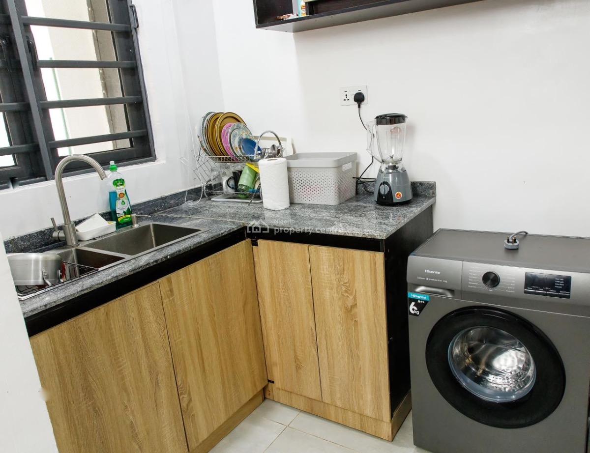 Luxury 3 Bedrooms Apartment with Great Amenities, Maryland, Lagos, Flat / Apartment Short Let