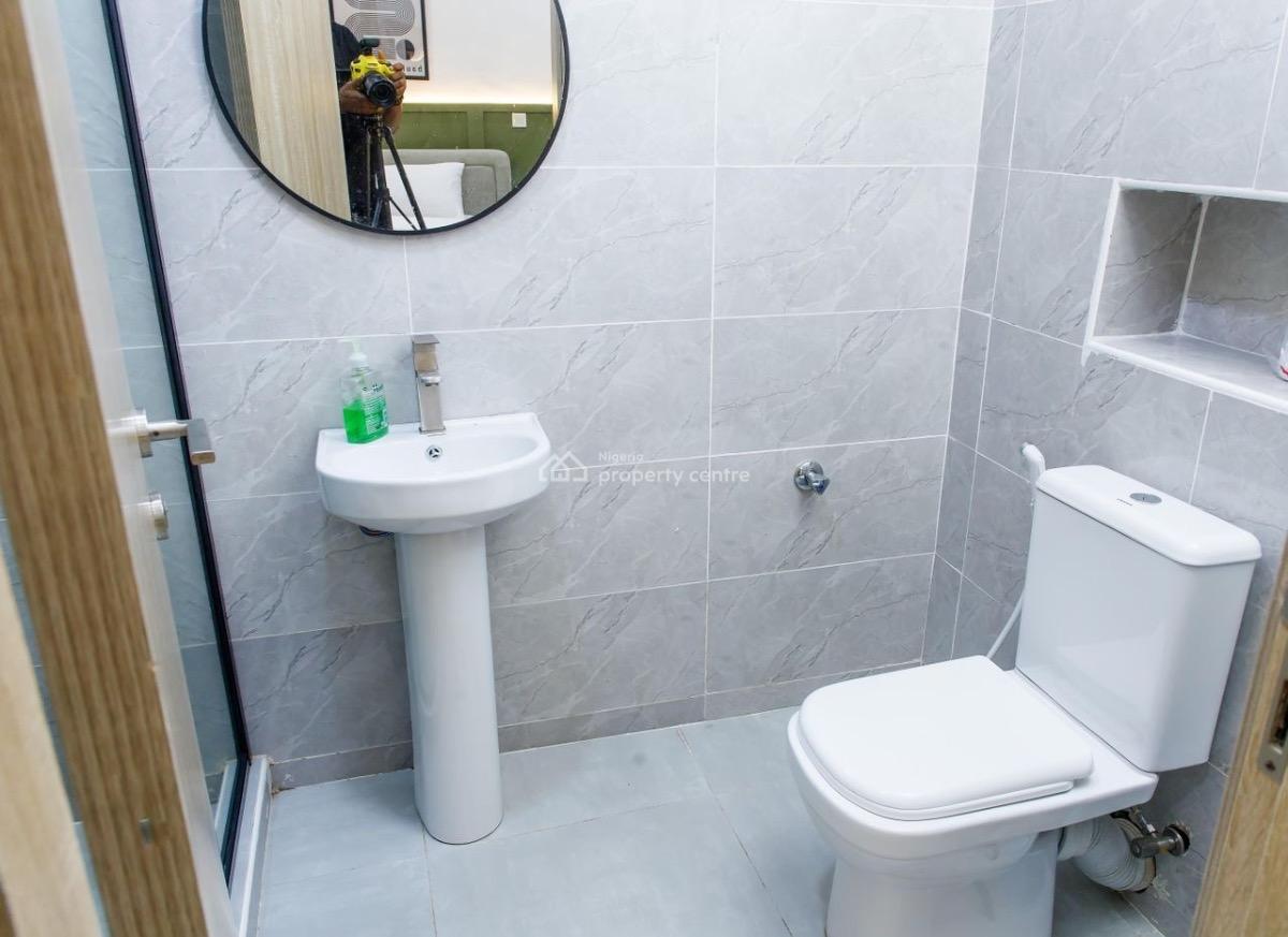 Luxury 3 Bedrooms Apartment with Great Amenities, Maryland, Lagos, Flat / Apartment Short Let