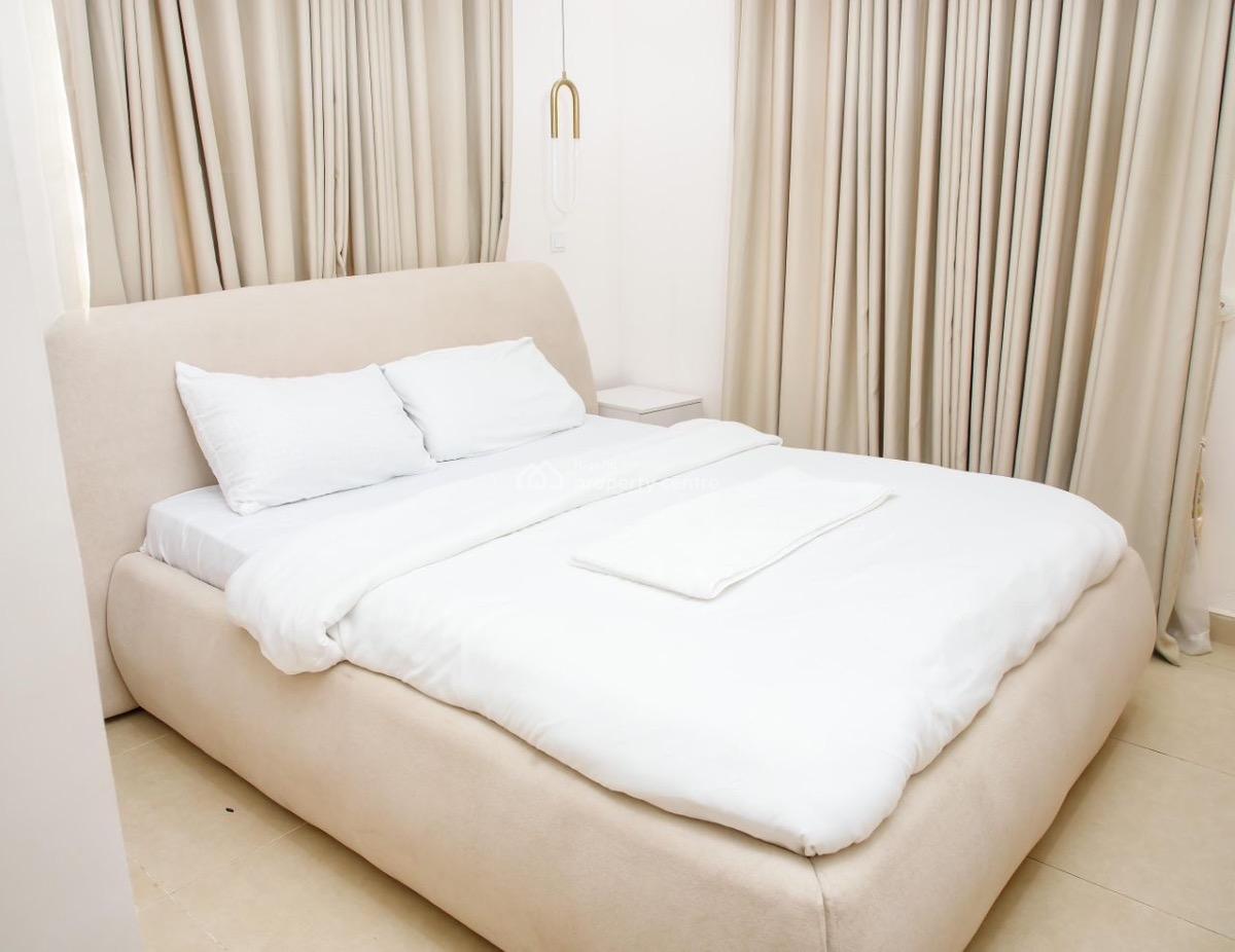 Luxury 3 Bedrooms Apartment with Great Amenities, Maryland, Lagos, Flat / Apartment Short Let