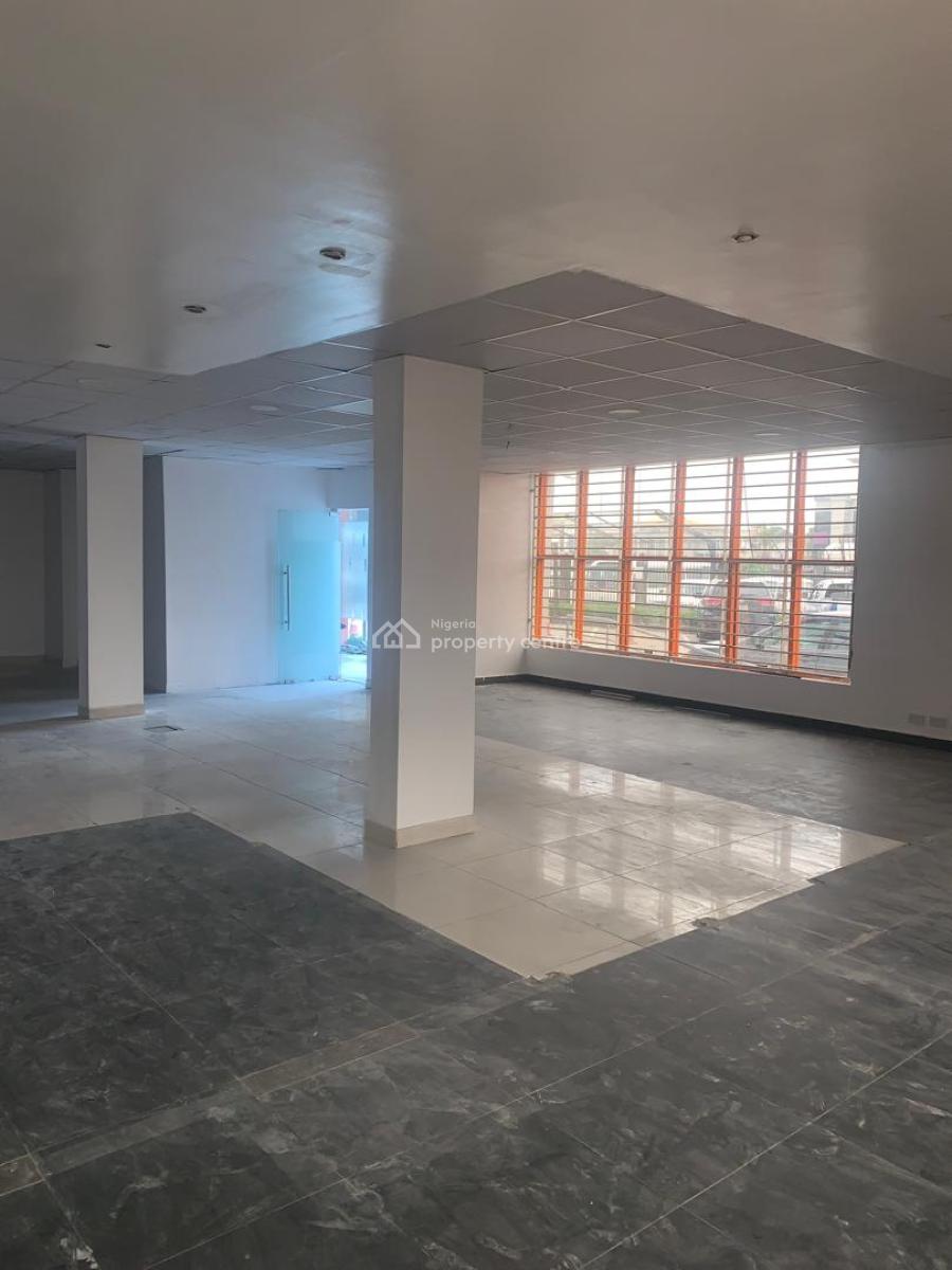 Office Space Measuring 320sqm on The Ground Floor, Lekki Phase 1, Lekki, Lagos, Office Space for Rent