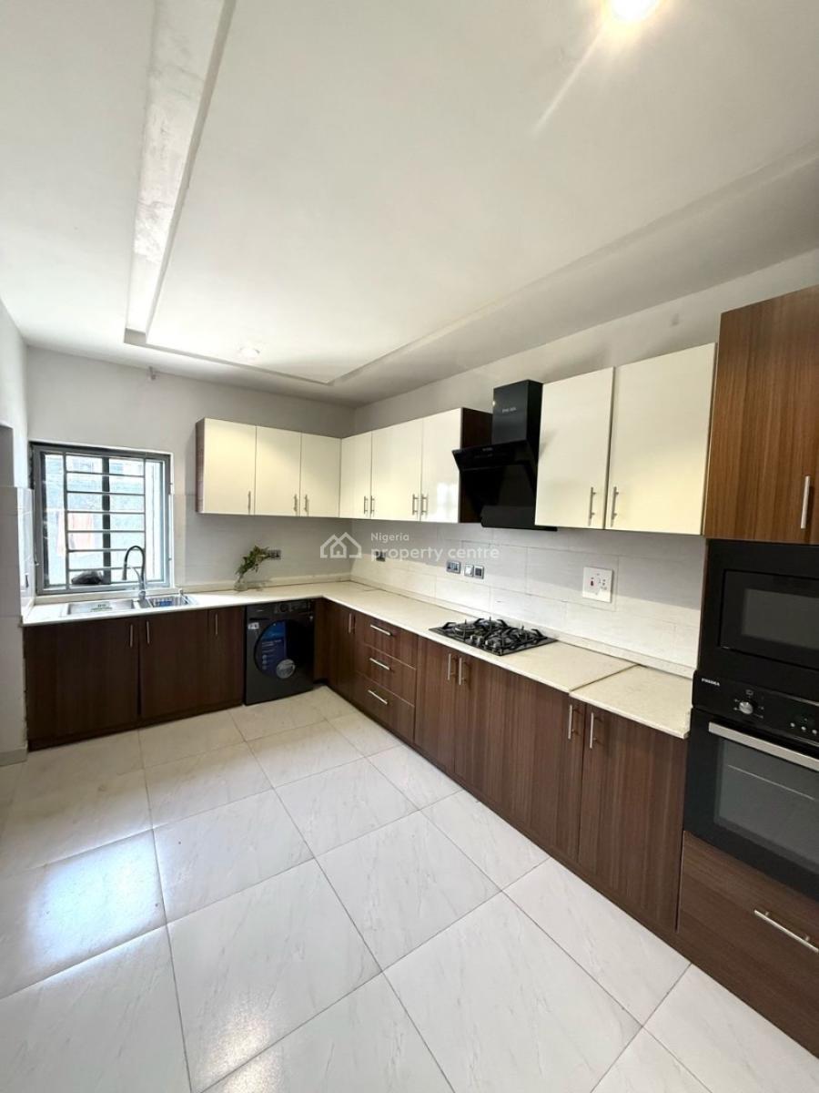 3 Bedrooms Apartment, Guzape District, Abuja, Flat / Apartment Short Let