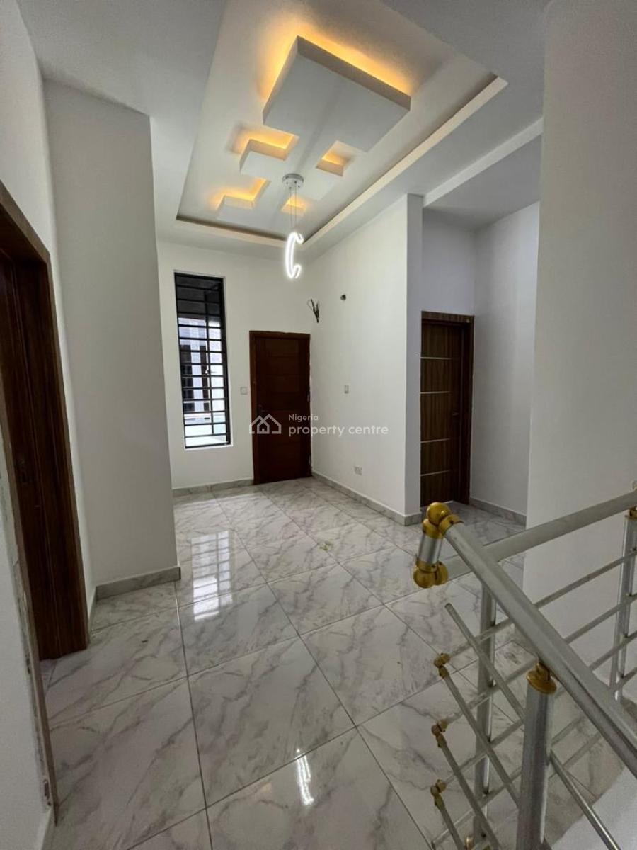 Spacious  4 Bedrooms Detached with Bq, Lekki, Lagos, House for Sale