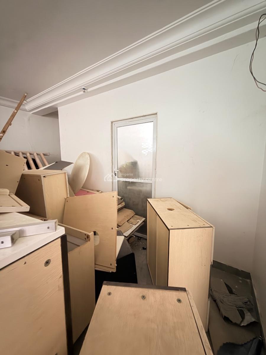 Shop Space 60sqm, Wuse 2, Abuja, Shop for Rent