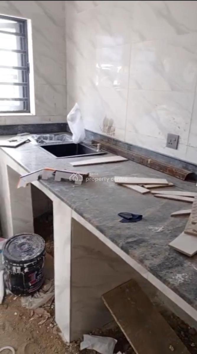 Lovely 2 Bedroom Flat, Soluyi, Gbagada, Lagos, Flat / Apartment for Rent