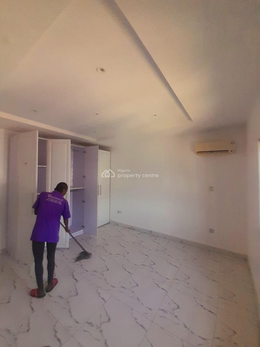 Luxury 4-bedroom Duplex with Gym & Swimming Pool, Chevron, Lekki, Lagos, Terraced Duplex for Rent