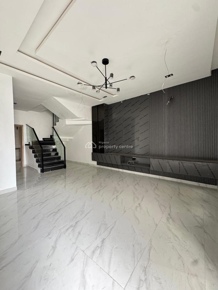 Classy 4 Bedroom with a Bq & Spacious Drive Way for 4 Cars, Lekki Phase 2, Lekki, Lagos, House for Sale