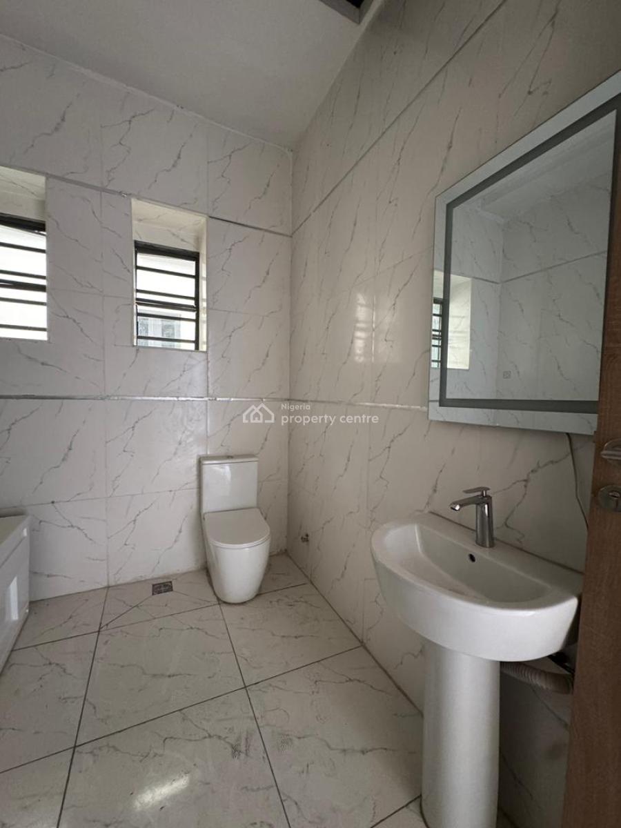 Classy 4 Bedroom with a Bq & Spacious Drive Way for 4 Cars, Lekki Phase 2, Lekki, Lagos, House for Sale