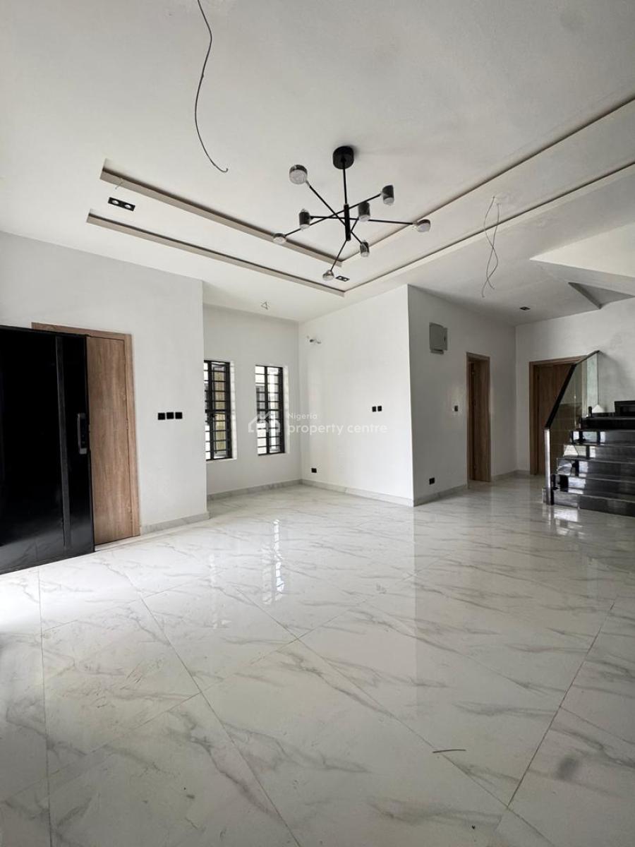 Classy 4 Bedroom with a Bq & Spacious Drive Way for 4 Cars, Lekki Phase 2, Lekki, Lagos, House for Sale