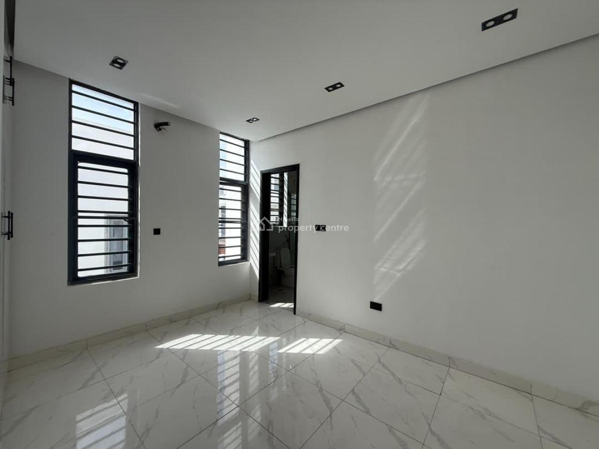 2-bedroom Apartment, Ologolo, Lekki, Lagos, Flat / Apartment for Sale