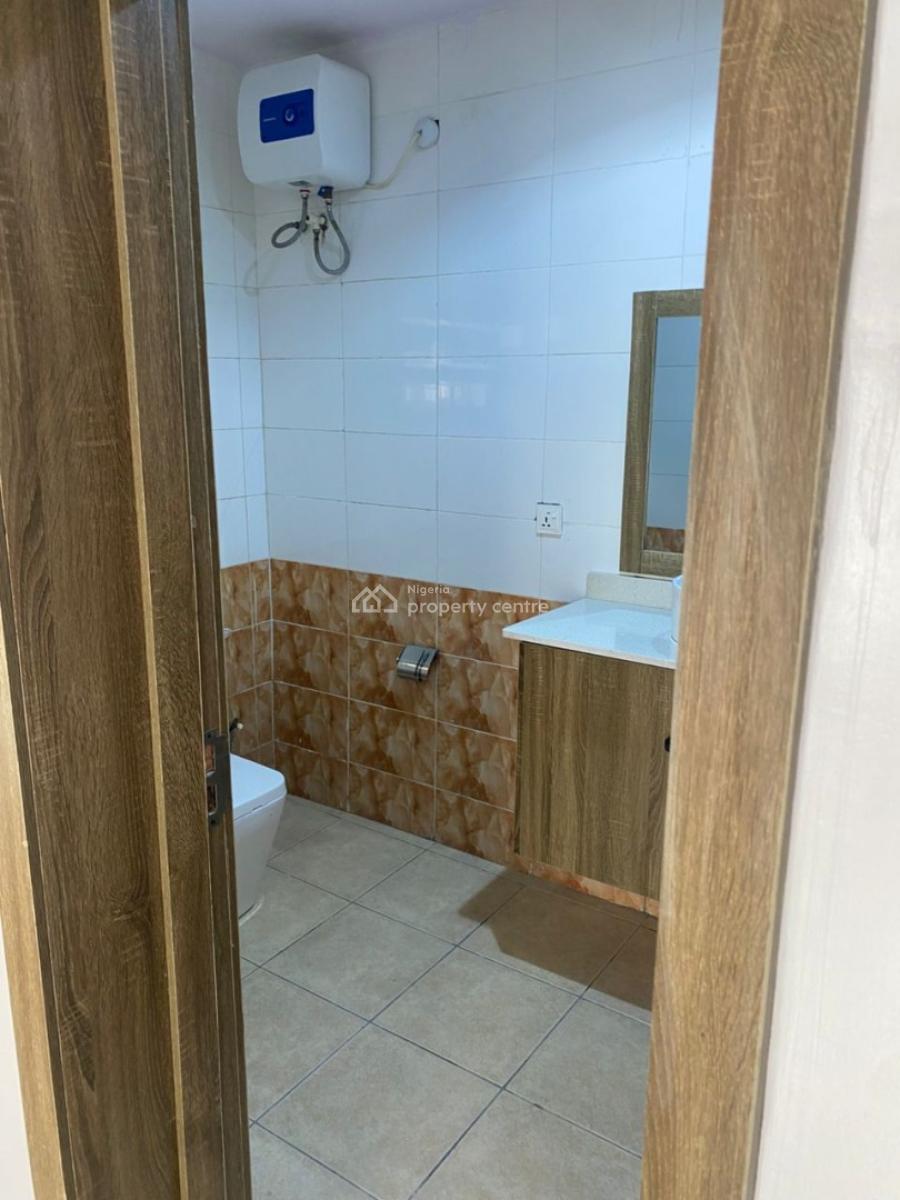3 Bedroom Apartment with a Room Bq, Ayo Babatunde Crescent,  Off New Market Road, Oniru, Victoria Island (vi), Lagos, Flat / Apartment for Sale