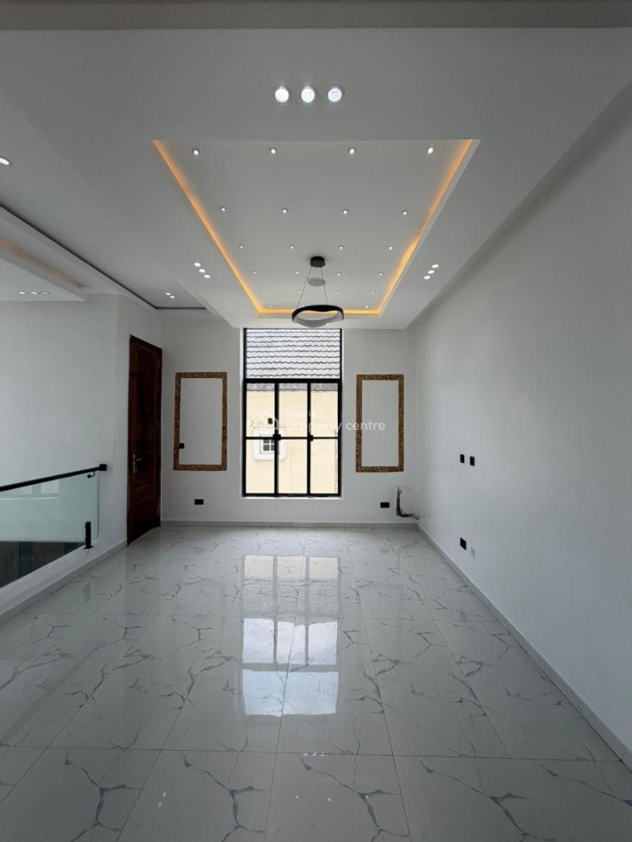 Executive 5 B/r Detached House, Lekki County, Lekki, Lagos, Flat / Apartment for Sale