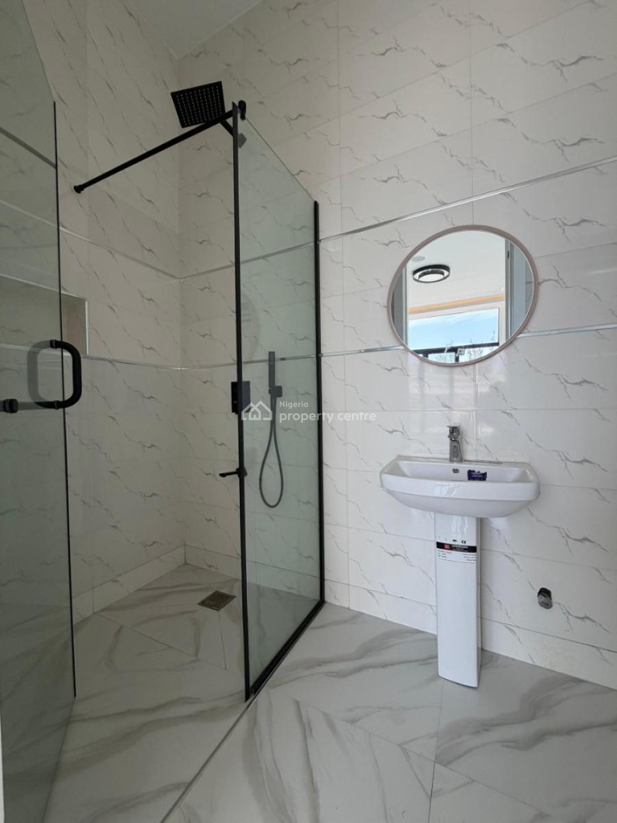 Executive 5 B/r Detached House, Lekki County, Lekki, Lagos, Flat / Apartment for Sale