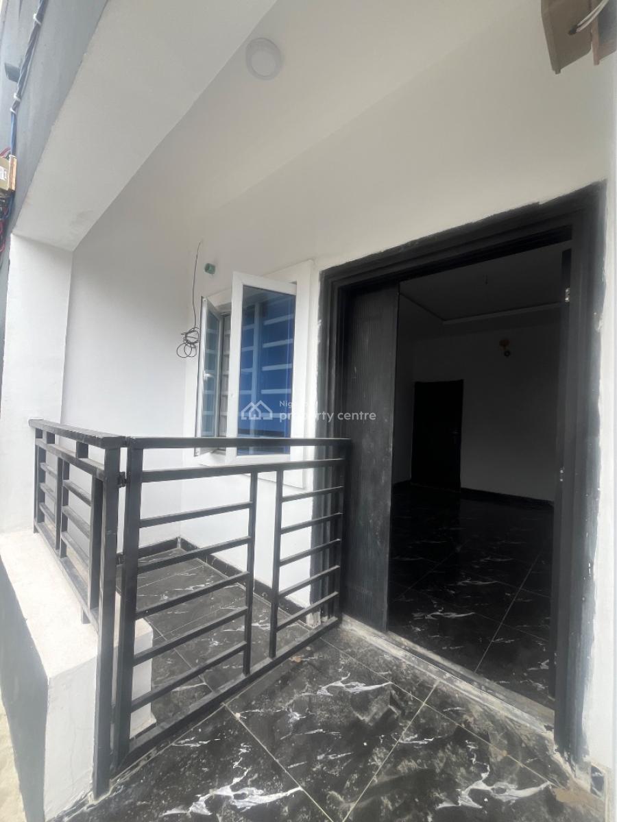 2 Bedroom Flat, Agunbiade Estate, Ogombo, Ajah, Lagos, Flat / Apartment for Rent