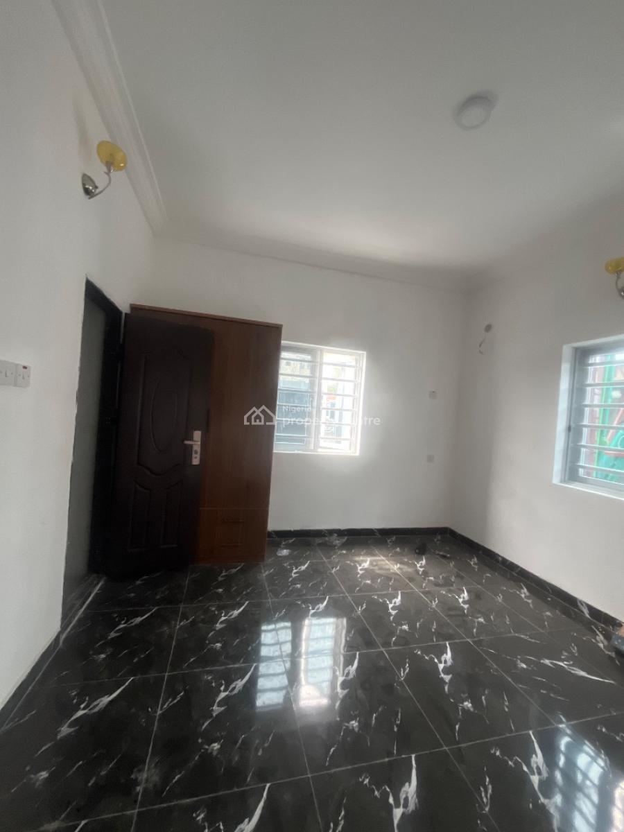 2 Bedroom Flat, Agunbiade Estate, Ogombo, Ajah, Lagos, Flat / Apartment for Rent