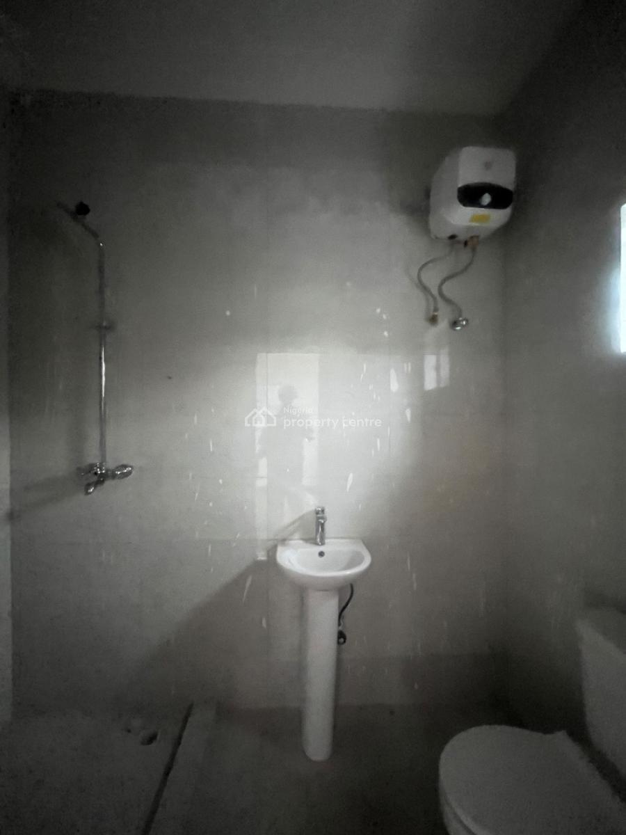 2 Bedroom Flat, Agunbiade Estate, Ogombo, Ajah, Lagos, Flat / Apartment for Rent