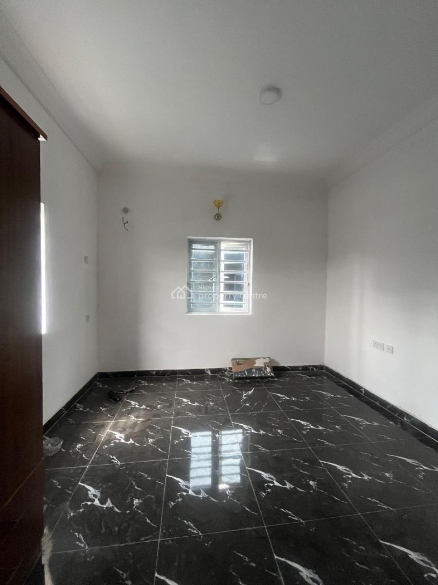 2 Bedroom Flat, Agunbiade Estate, Ogombo, Ajah, Lagos, Flat / Apartment for Rent