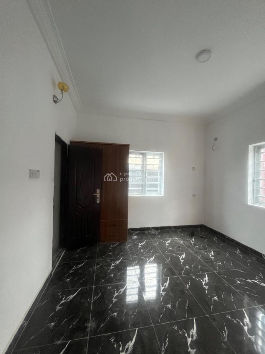 2 Bedroom Flat, Agunbiade Estate, Ogombo, Ajah, Lagos, Flat / Apartment for Rent