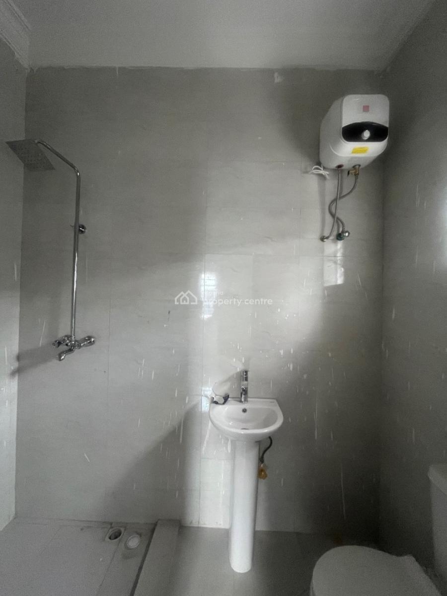 2 Bedroom Flat, Agunbiade Estate, Ogombo, Ajah, Lagos, Flat / Apartment for Rent