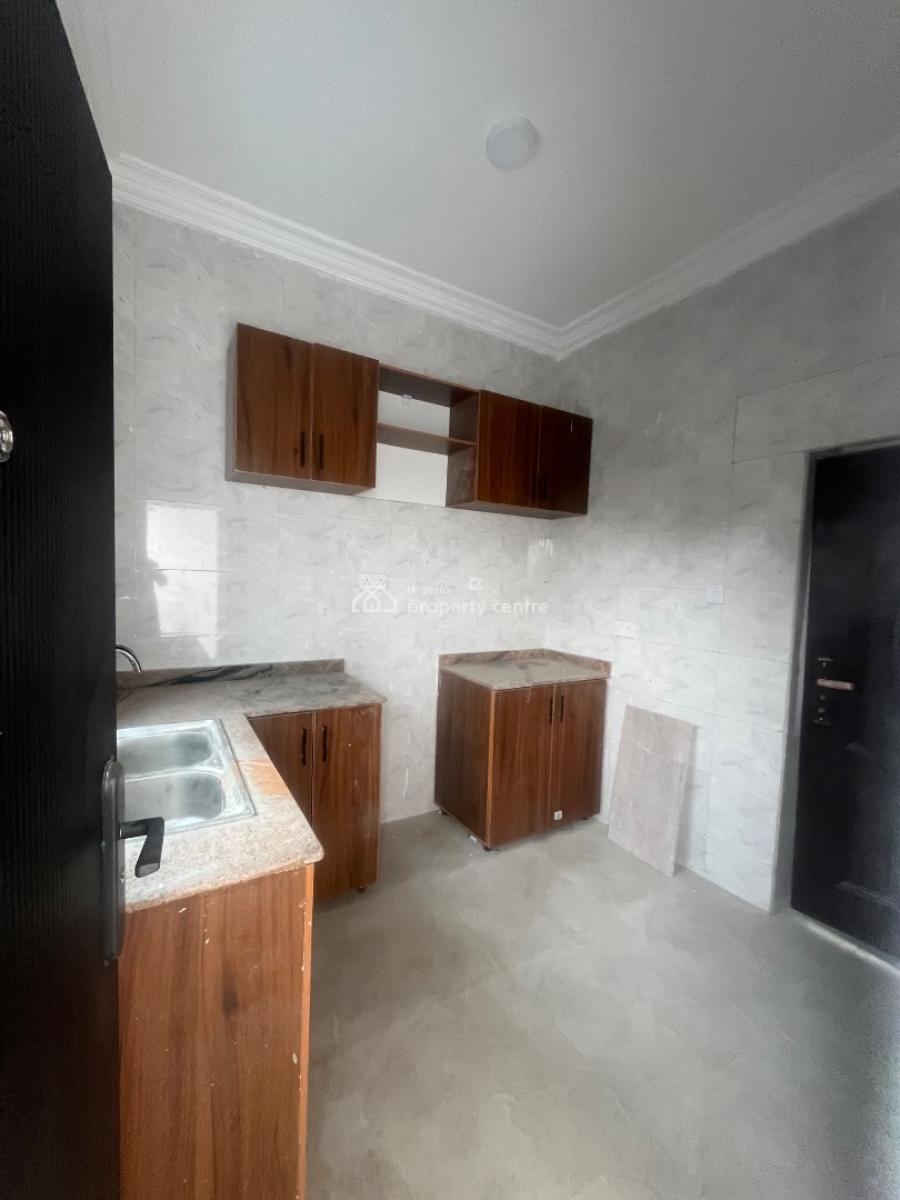 2 Bedroom Flat, Agunbiade Estate, Ogombo, Ajah, Lagos, Flat / Apartment for Rent