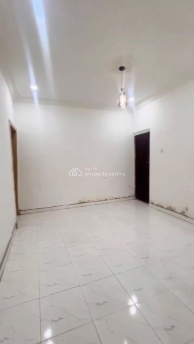 Spacious, Standard, Nice Miniflat with Pop Design, Off Shipeolu Road, Pedro, Shomolu, Lagos, Mini Flat (room and Parlour) for Rent