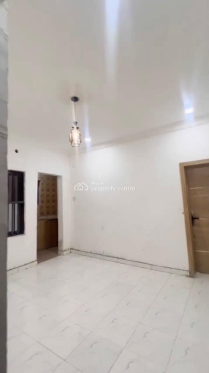 Spacious, Standard, Nice Miniflat with Pop Design, Off Shipeolu Road, Pedro, Shomolu, Lagos, Mini Flat (room and Parlour) for Rent