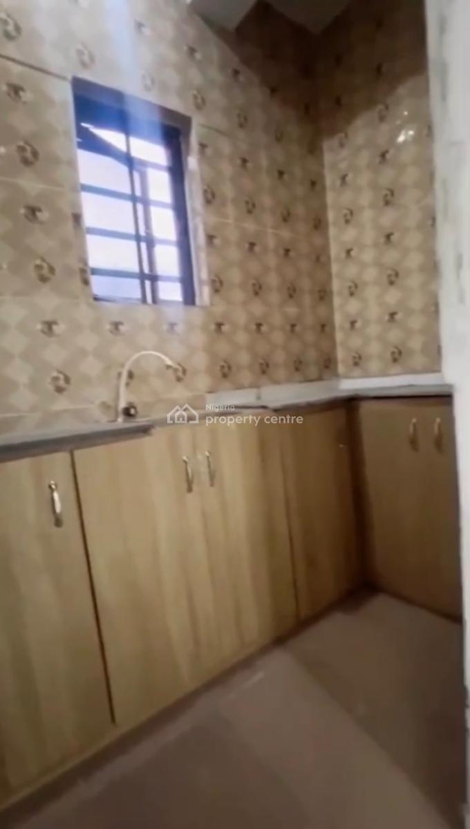 Spacious, Standard, Nice Miniflat with Pop Design, Off Shipeolu Road, Pedro, Shomolu, Lagos, Mini Flat (room and Parlour) for Rent