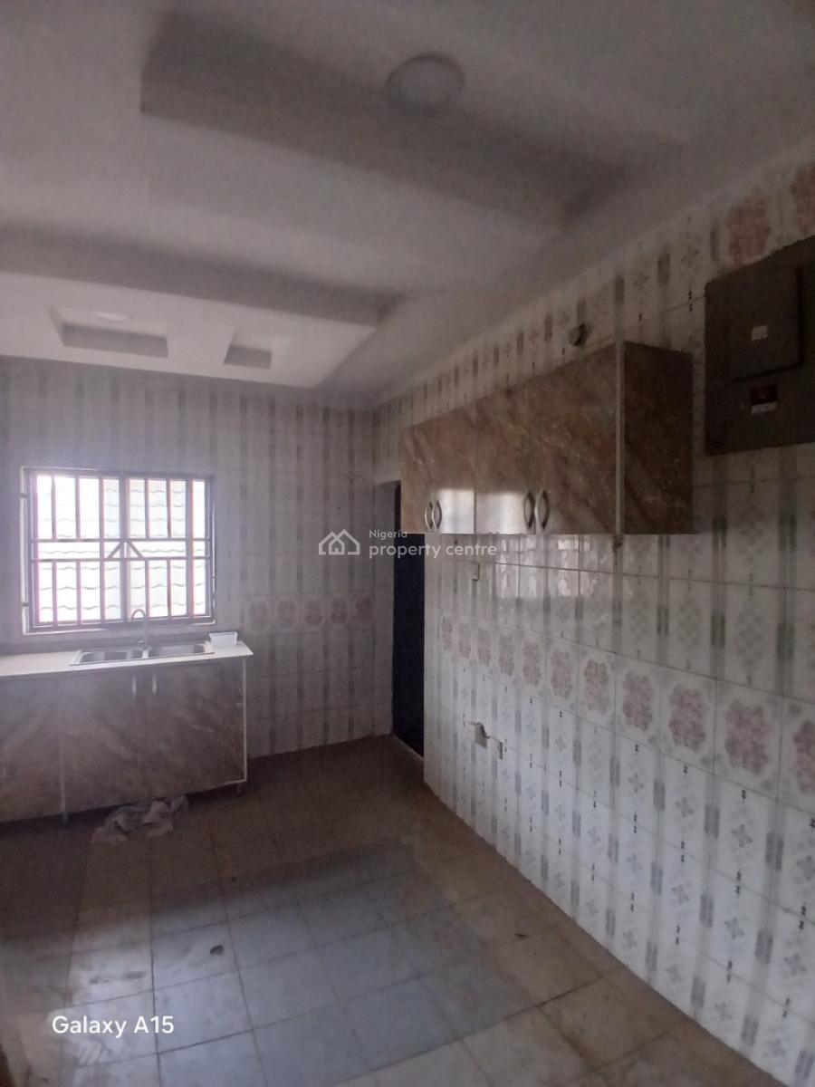 Spacious 3 Bedroom Flat, By American International School, Durumi, Abuja, Flat / Apartment for Rent