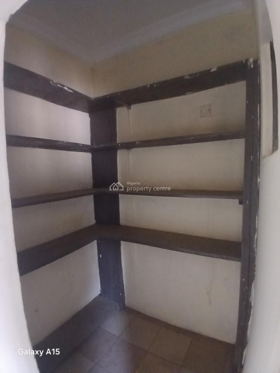 Spacious 3 Bedroom Flat, By American International School, Durumi, Abuja, Flat / Apartment for Rent