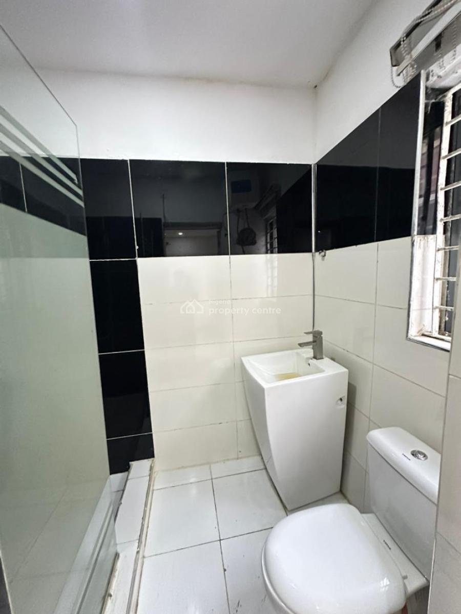 Fully Serviced 2 Bedroom Apartment, Rhs, Lekki Phase 1, Lekki, Lagos, Flat / Apartment for Rent