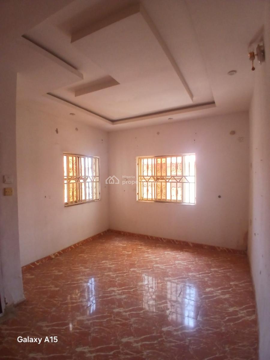 Well Bult 2 Bedrooms Flat, By American International School, Durumi, Abuja, Flat / Apartment for Rent