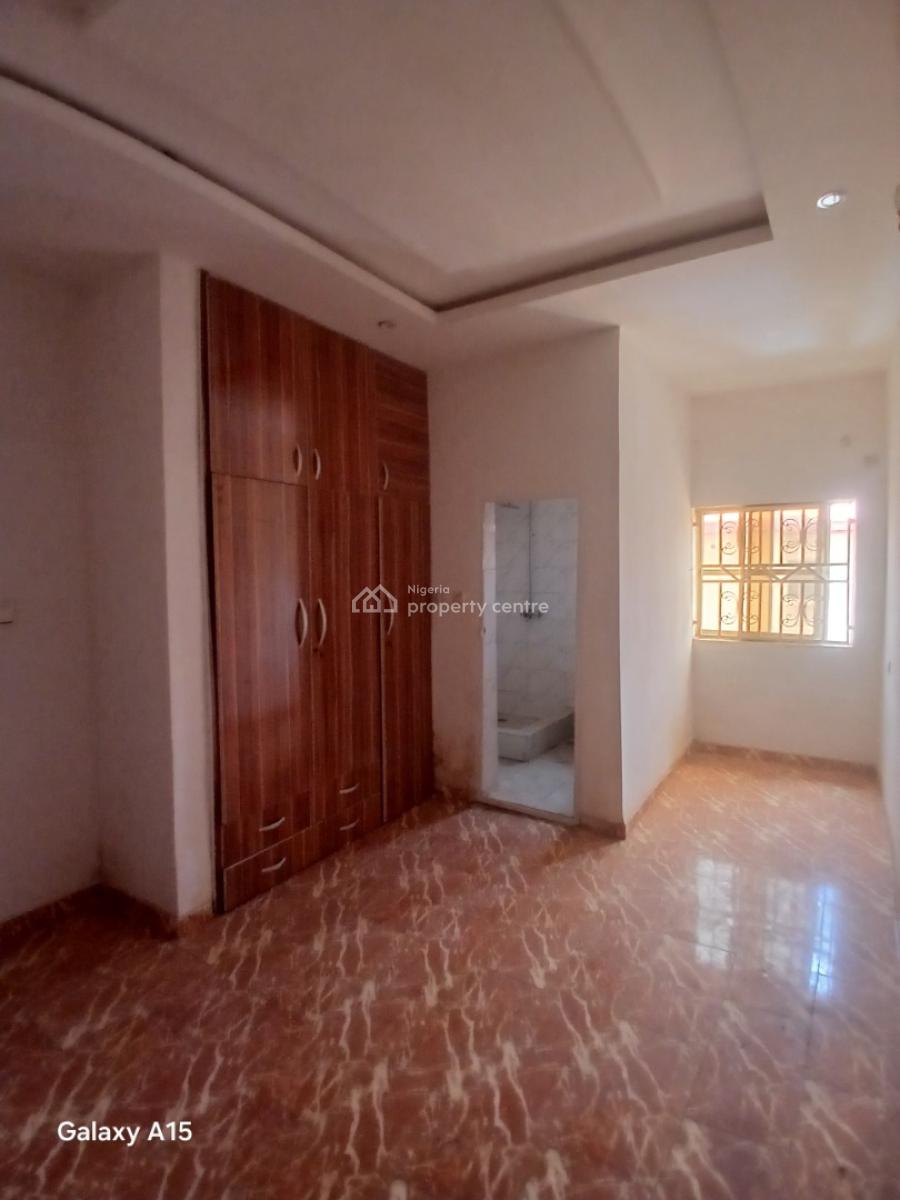 Well Bult 2 Bedrooms Flat, By American International School, Durumi, Abuja, Flat / Apartment for Rent
