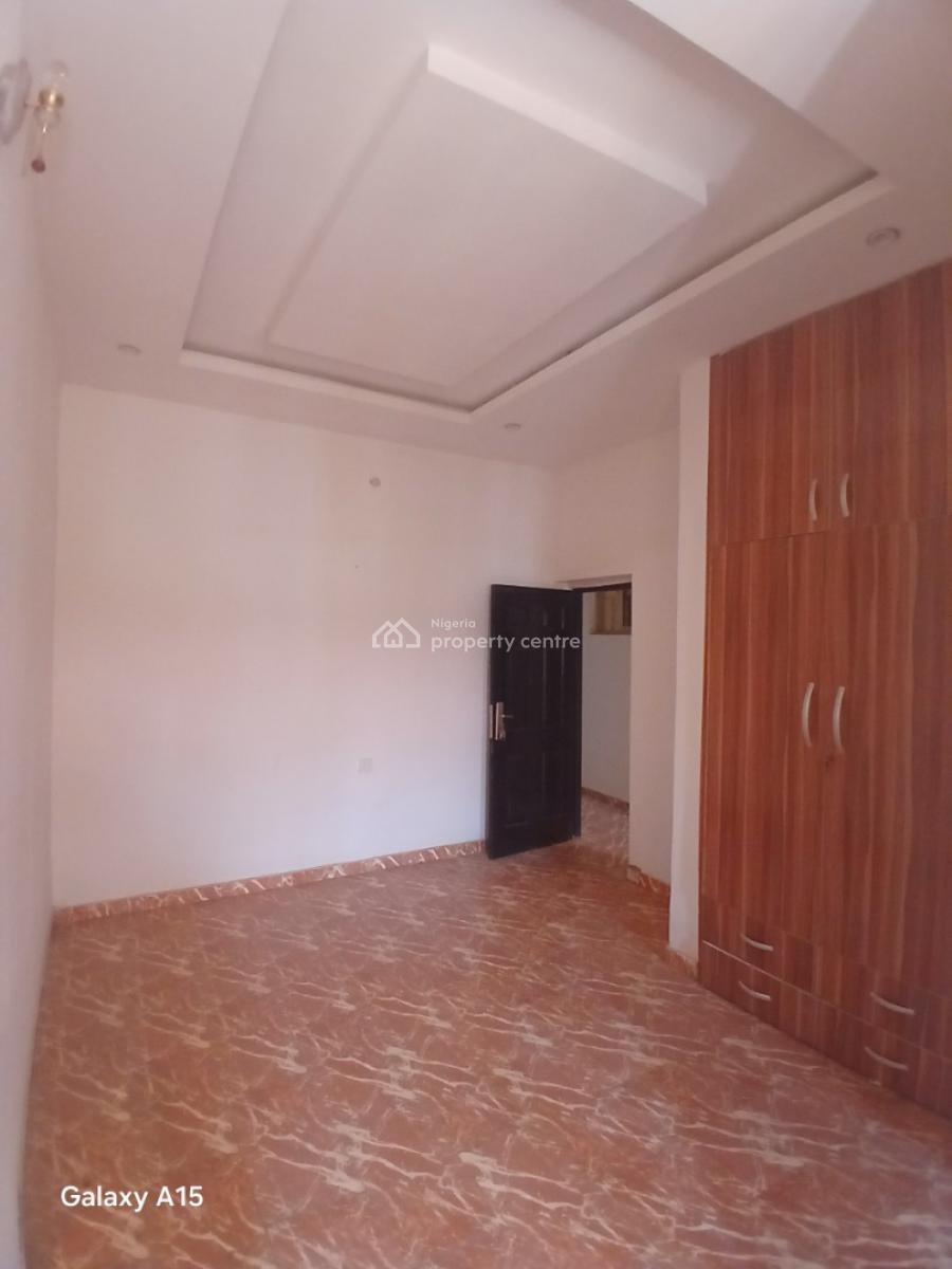 Well Bult 2 Bedrooms Flat, By American International School, Durumi, Abuja, Flat / Apartment for Rent