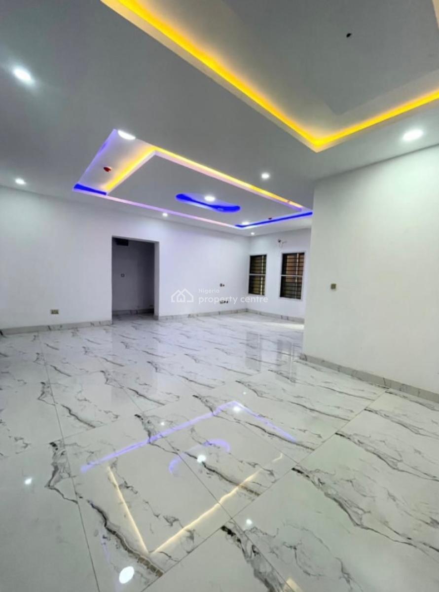 Deluxe 2 Bedroom Apartment with Bq in a Secure Location, Off Freedom Way, Lekki Phase 1, Lekki, Lagos, Flat / Apartment for Rent