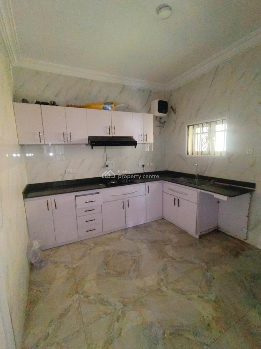Luxurious Massive 2 Bedroom Flat Upstairs, Westend Estate Lekki County, Ikota, Lekki, Lagos, Flat / Apartment for Rent