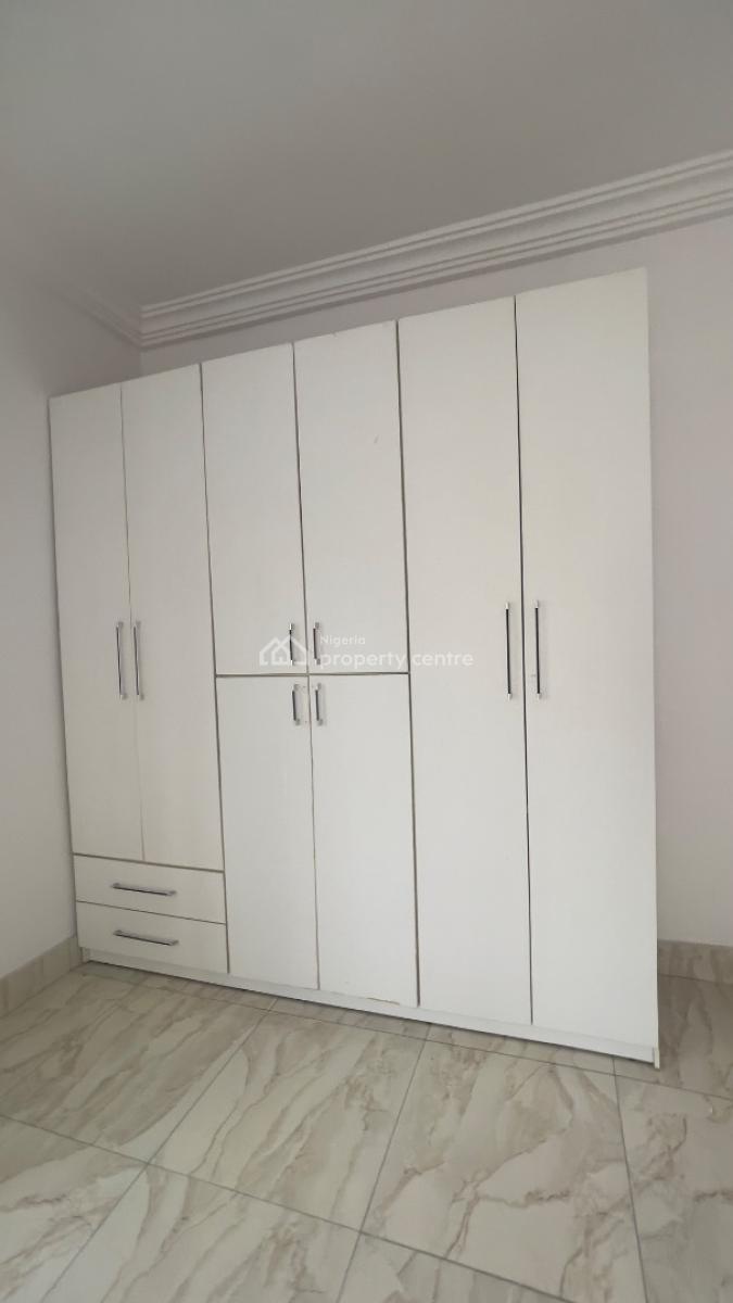 Luxurious Massive 2 Bedroom Flat Upstairs, Westend Estate Lekki County, Ikota, Lekki, Lagos, Flat / Apartment for Rent