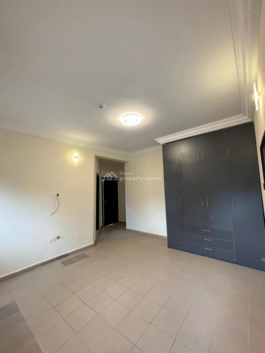 3 Bedroom Apartment with Bq, Lekki Phase 1, Lekki, Lagos, Flat / Apartment for Rent