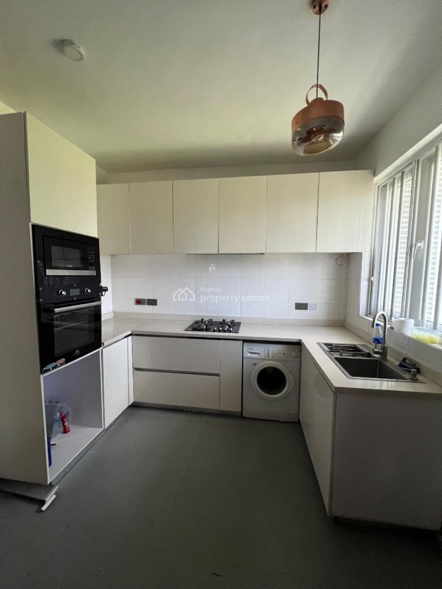 2 Bedroom Apartment, Ilasan, Lekki, Lagos, Flat / Apartment for Sale