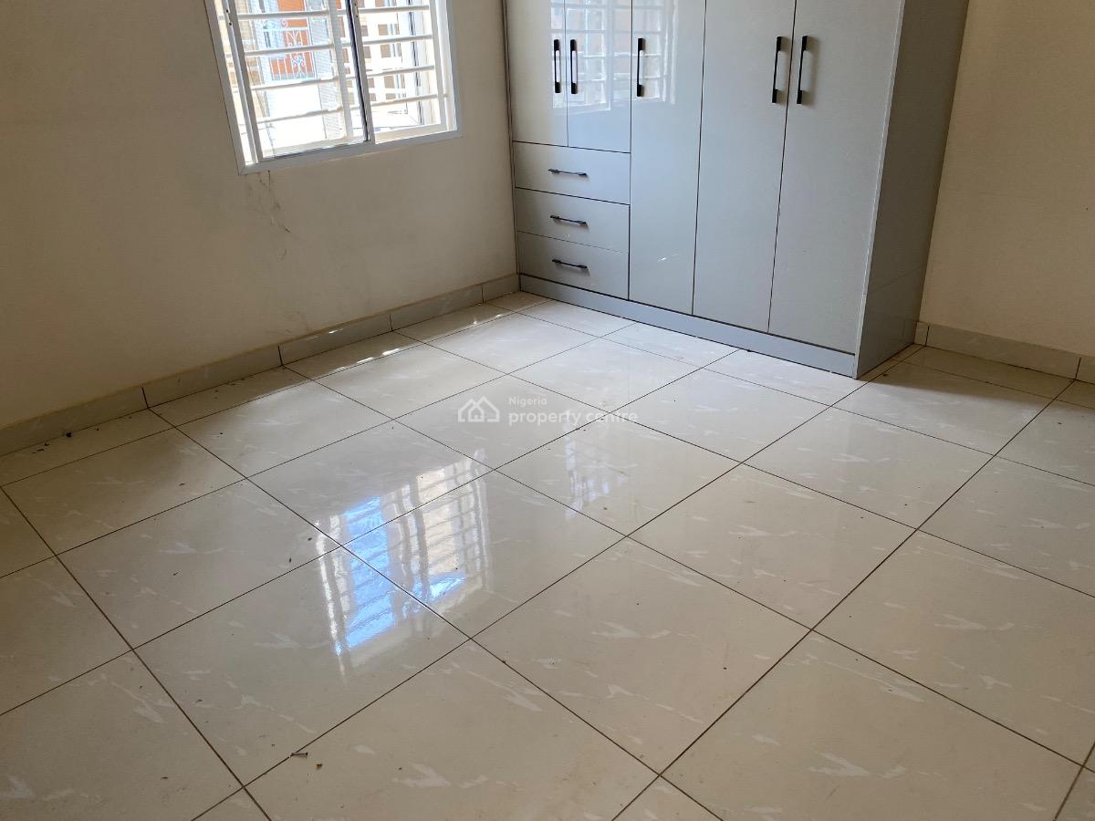 Serviced with Acs and Central Generator Two Bedrooms Flat, Katampe (main), Katampe, Abuja, Flat / Apartment for Rent