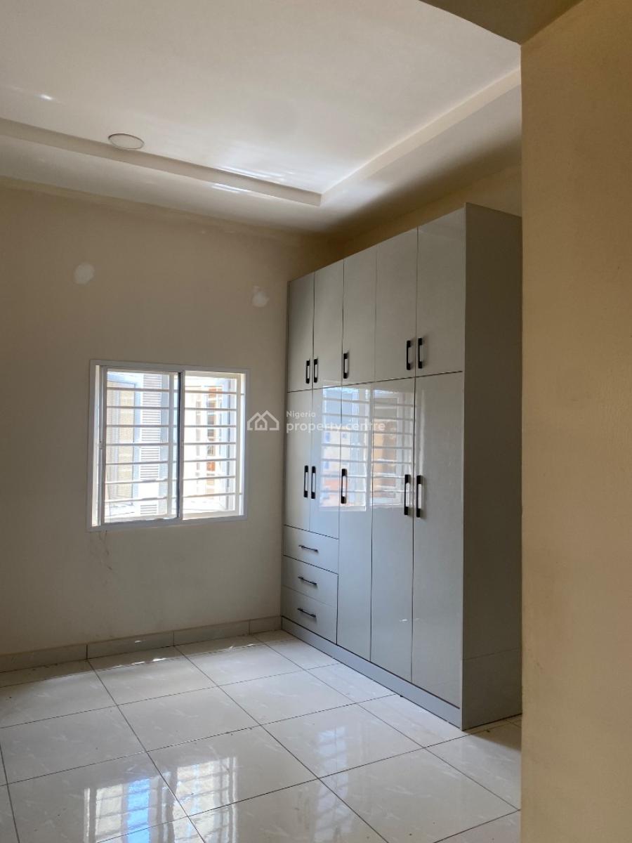 Serviced with Acs and Central Generator Two Bedrooms Flat, Katampe (main), Katampe, Abuja, Flat / Apartment for Rent