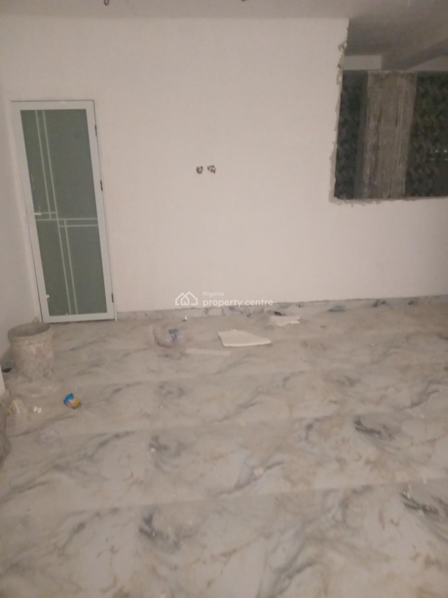 Luxury 2 Bedroom Plus Self Contain Bq, Gym, Adequate Parking, Off Freedom Way, Lekki Phase 1, Lekki, Lagos, Flat / Apartment for Sale