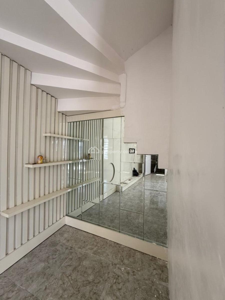 a Nice Studio Apartment-room Self Contained, Royal Pine Gate 2 Orchid Road, Lekki Phase 2, Lekki, Lagos, Self Contain (single Rooms) for Rent