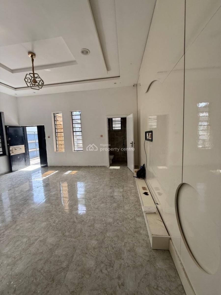 a Nice Studio Apartment-room Self Contained, Royal Pine Gate 2 Orchid Road, Lekki Phase 2, Lekki, Lagos, Self Contain (single Rooms) for Rent