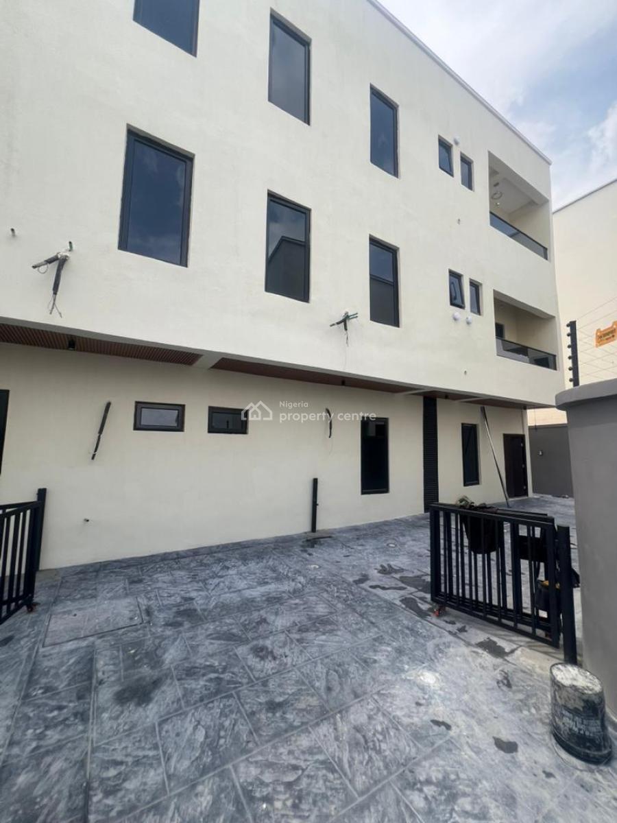 4 Bedrooms Semi Detached -duplex + Bq, Omole Phase 2, Ikeja, Lagos, Semi-detached Duplex for Sale