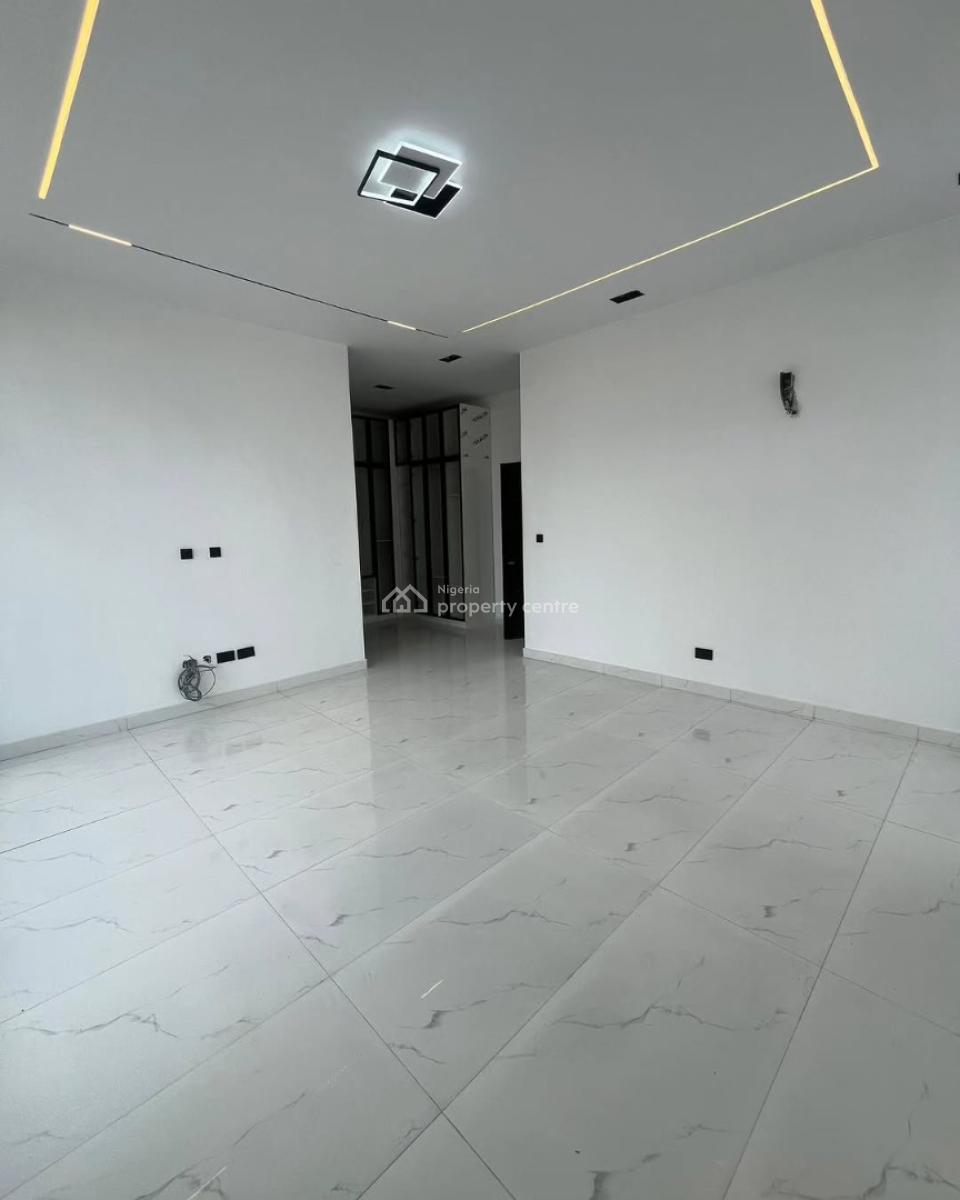 5 Bedroom Fully Detached with Bq, Chevron, Lekki, Lagos, Detached Duplex for Sale