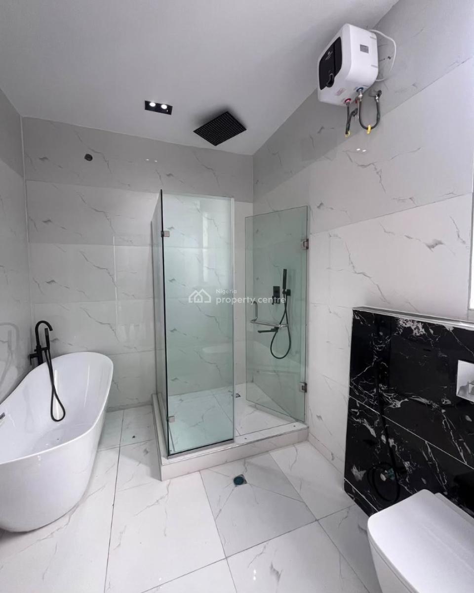 5 Bedroom Fully Detached with Bq, Chevron, Lekki, Lagos, Detached Duplex for Sale