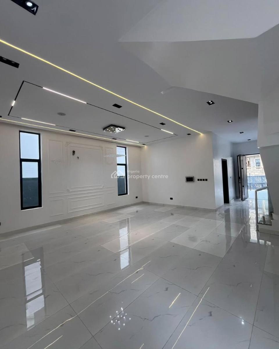 5 Bedroom Fully Detached with Bq, Chevron, Lekki, Lagos, Detached Duplex for Sale