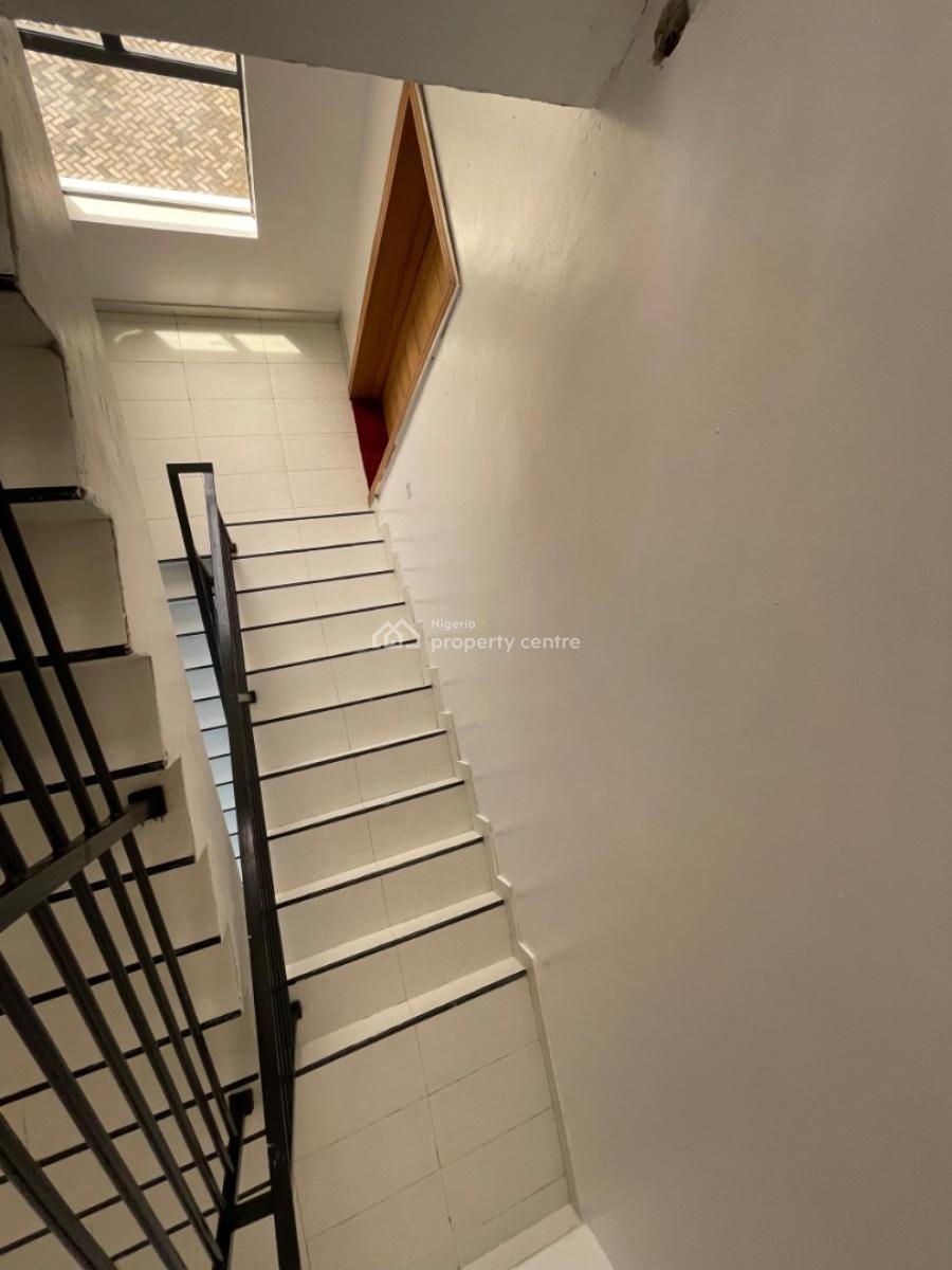 Nicely Furnished 2 Bedroom Apartment Available, Lekki Phase 1, Lekki, Lagos, Flat / Apartment for Rent